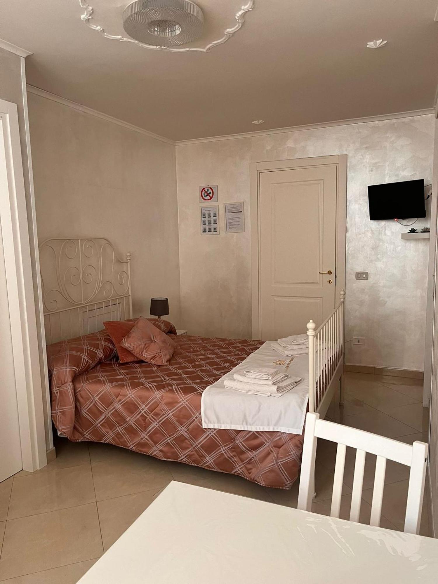 La Dimora Del Principe Apartment Naples Exterior photo